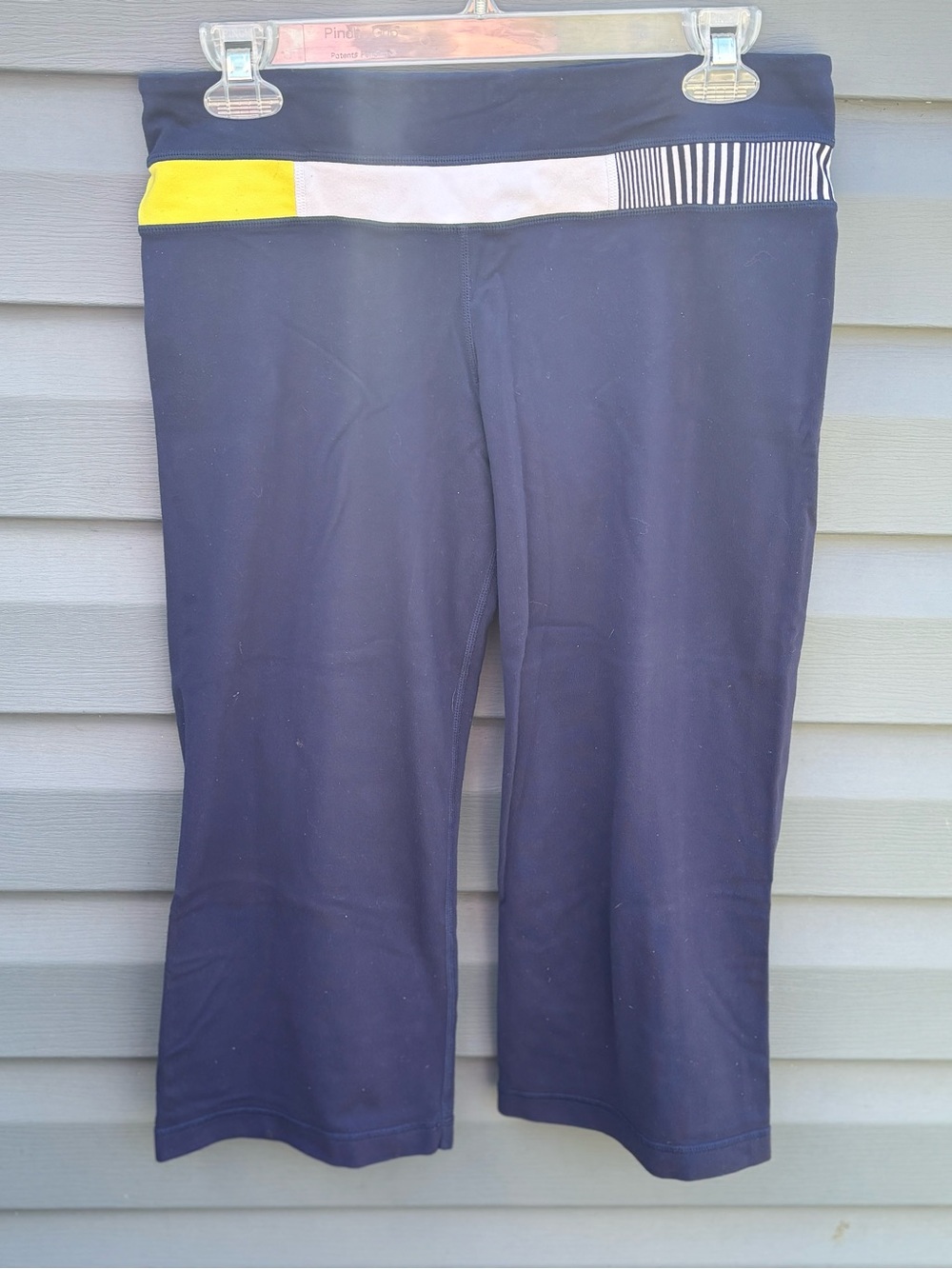 Lululemon Navy Capri Yoga Pants With a Multicolor Striped Waistband Size 8